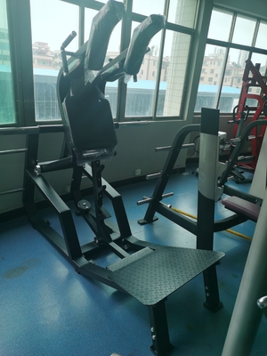 Бедро построителя добычи фитнеса тела толкнуло машину 360kg спортзала